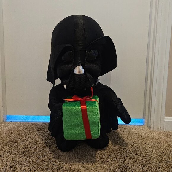 Star Wars Other - Star Wars 21" Holiday Outdoor/Indoor Porch Door Greeter (Darth Vader)